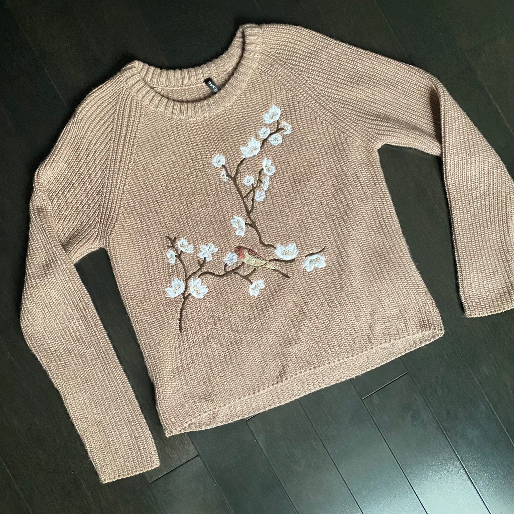 Stradivarius Bird Design Pink Cropped Sweater